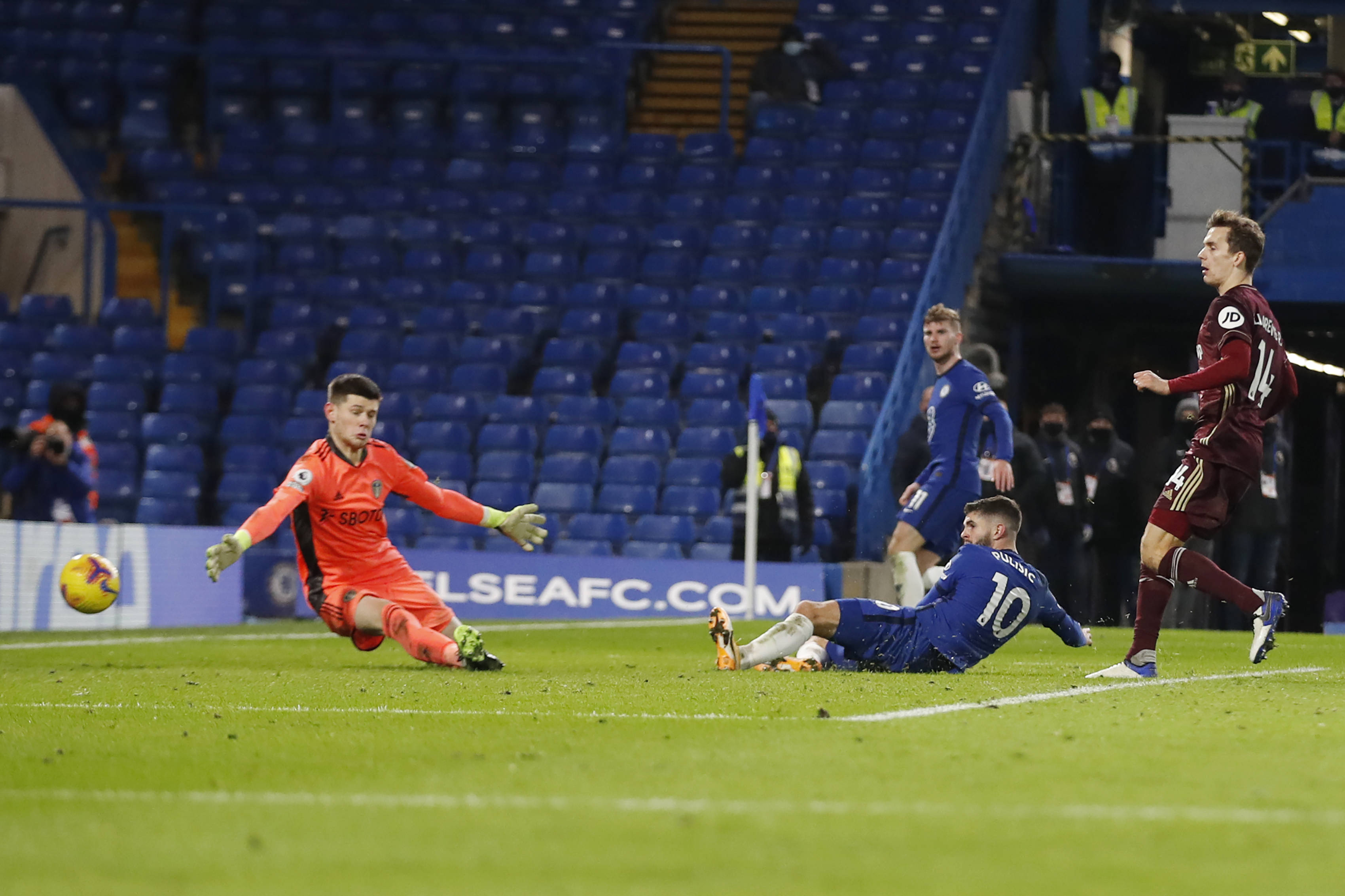 他们通过战 他们通过战